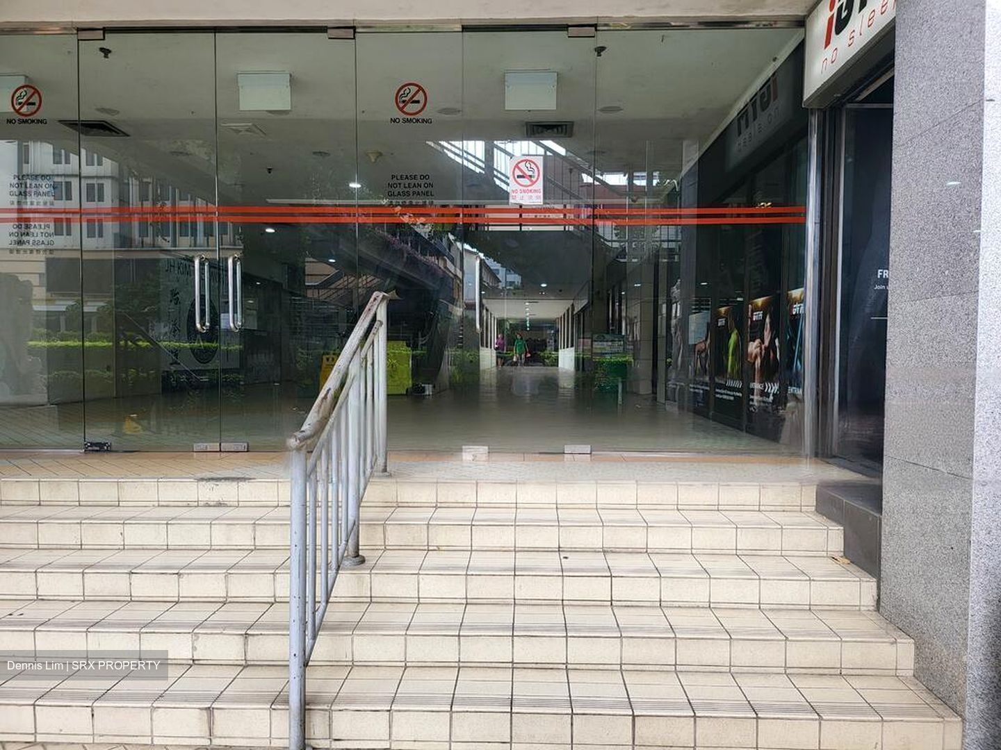 Upper Serangoon Shopping Centre (D19), Retail #451257041